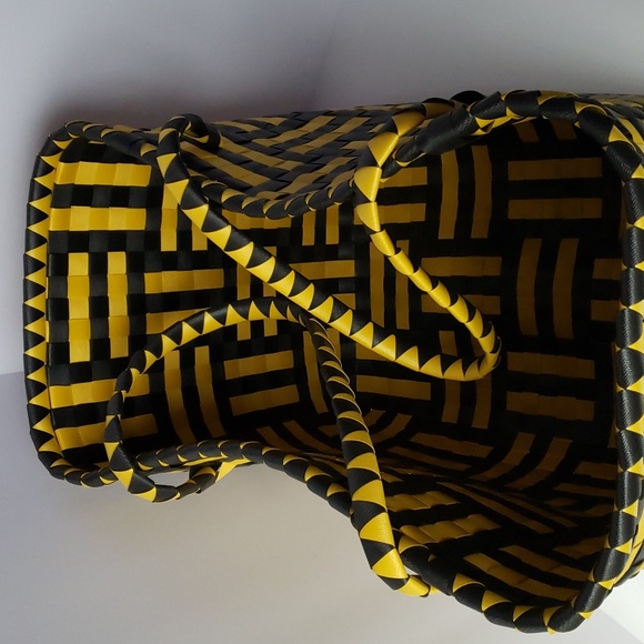 HAY Maxim Large Bag NWT Handmade from Recycled Plastic - Picture 7 of 11